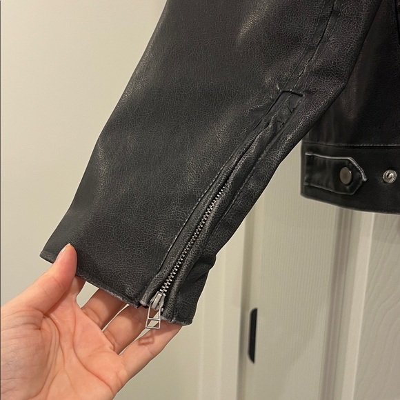 Gray Jacket - Picture 17 of 17